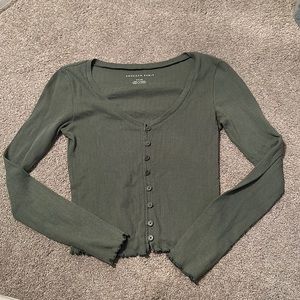 American Eagle green long sleeve top size small